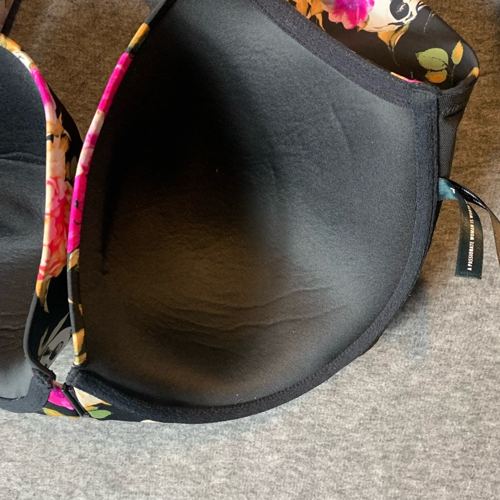 Torrid Curve 360 Smoothing Lightly Lined Full Cov… - image 6